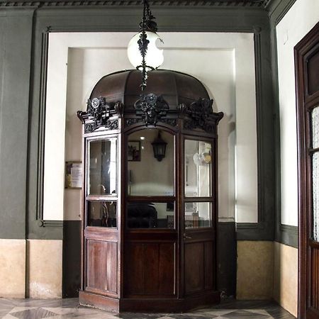 B&B La Rosa Dei Venti เนเปิลส์ ภายนอก รูปภาพ